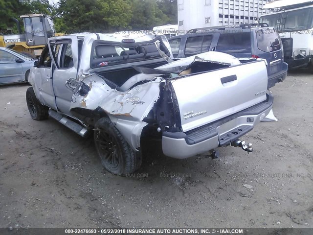 3TMLU42N35M002475 - 2005 TOYOTA TACOMA DOUBLE CAB SILVER photo 3