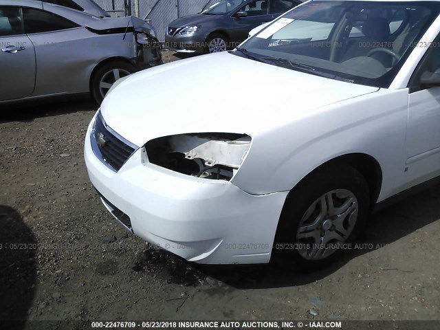 1G1ZS58F58F114682 - 2008 CHEVROLET MALIBU LS WHITE photo 6