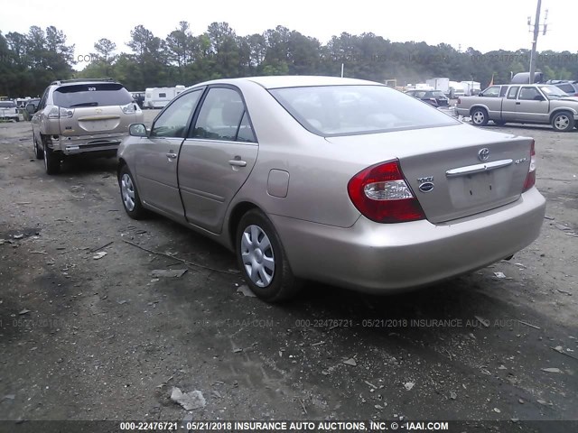 4T1BE32KX3U746457 - 2003 TOYOTA CAMRY LE/XLE/SE ოქროსფერი ფოტო 3