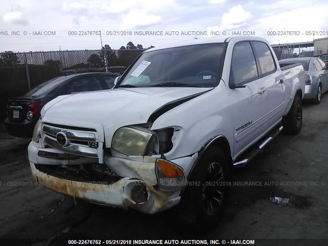 5TBET34156S536409 - 2006 TOYOTA TUNDRA DOUBLE CAB SR5 WHITE photo 2