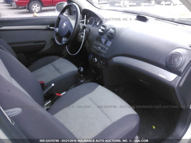 KL1TD66E09B315865 - 2009 CHEVROLET AVEO LS/LT 银色 照片 5