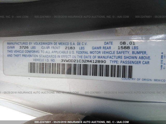 3VWDD21C32M412890 - 2002 VOLKSWAGEN NEW BEETLE GLX 银色 照片 9