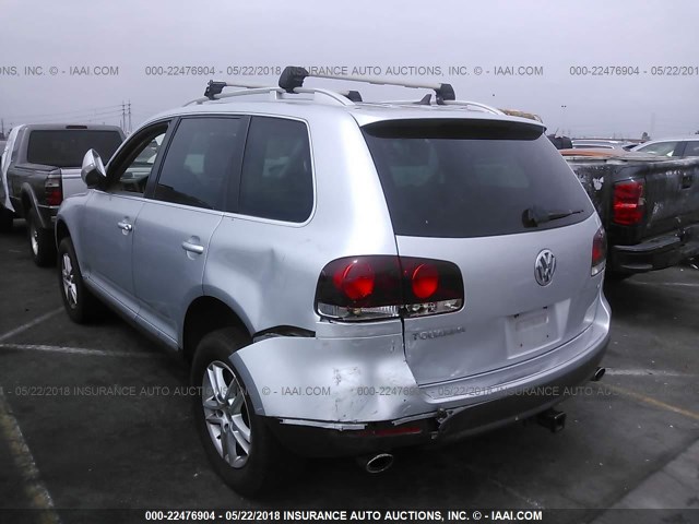 WVGBE77L58D000689 - 2008 VOLKSWAGEN TOUAREG 2 V6 SILVER photo 3