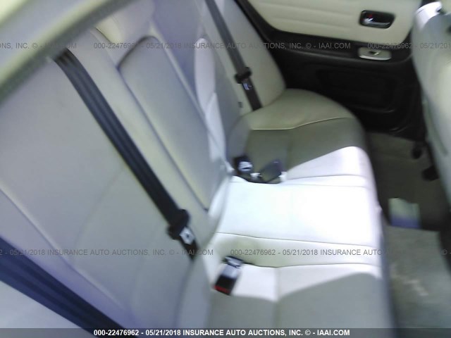 JTHBD192040091430 - 2004 LEXUS IS 300 SILVER photo 8