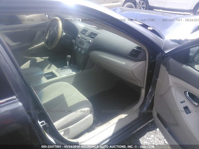 4T1BE46K49U842691 - 2009 TOYOTA CAMRY SE/LE/XLE 灰色 照片 5