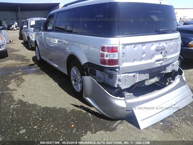 2FMGK5B83JBA03348 - 2018 FORD FLEX SE SILVER photo 3