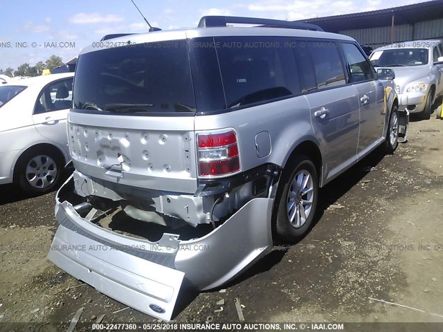 2FMGK5B83JBA03348 - 2018 FORD FLEX SE SILVER photo 4