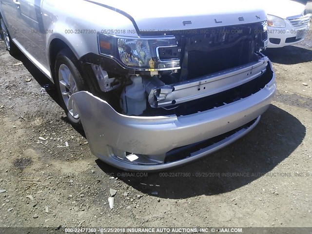 2FMGK5B83JBA03348 - 2018 FORD FLEX SE SILVER photo 6