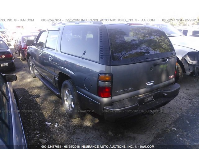 1GKFK66UX5J149569 - 2005 GMC YUKON XL DENALI SILVER photo 3