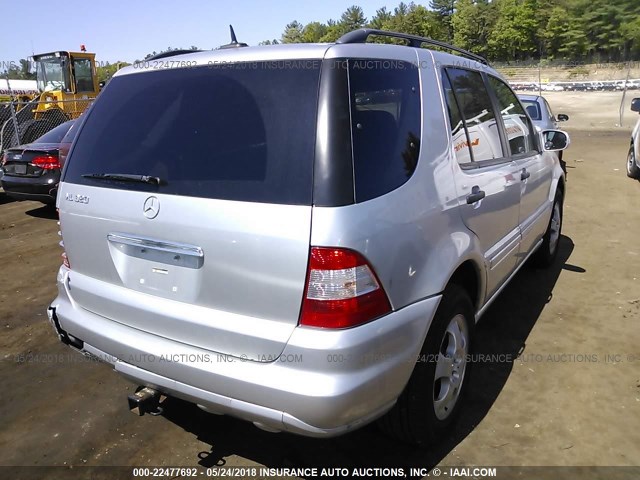 4JGAB54E52A347091 - 2002 MERCEDES-BENZ ML 320 SILVER photo 4