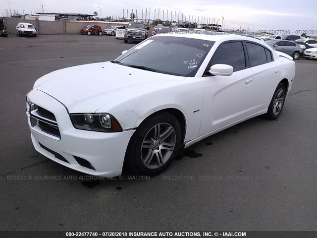 2C3CDXCT6DH542726 - 2013 DODGE CHARGER R/T WHITE photo 2