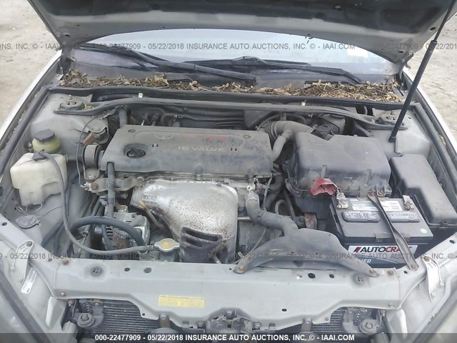 4T1BE30KX2U627809 - 2002 TOYOTA CAMRY LE/XLE/SE SILVER photo 10