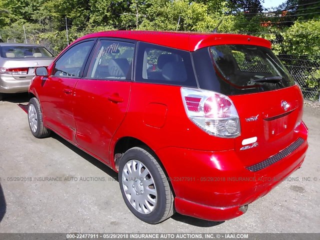 2T1LR32E56C553884 - 2006 TOYOTA COROLLA MATRIX XR RED photo 3