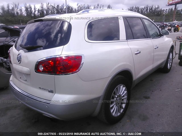 5GAKRBED5BJ170388 - 2011 BUICK ENCLAVE CXL WHITE photo 4
