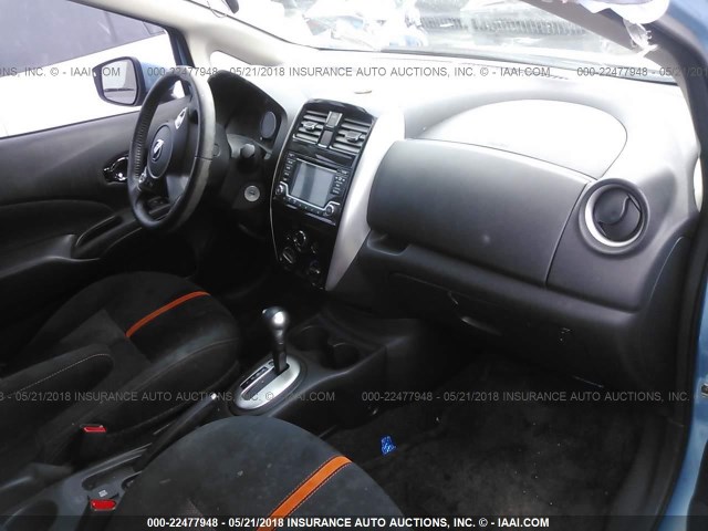 3N1CE2CP1FL418911 - 2015 NISSAN VERSA NOTE S/S PLUS/SV/SL/SR BLUE photo 5