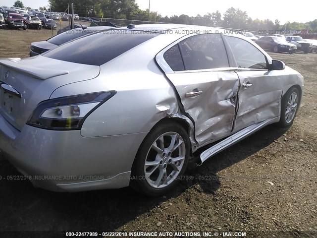 1N4AA5APXEC448560 - 2014 NISSAN MAXIMA S/SV SILVER photo 4