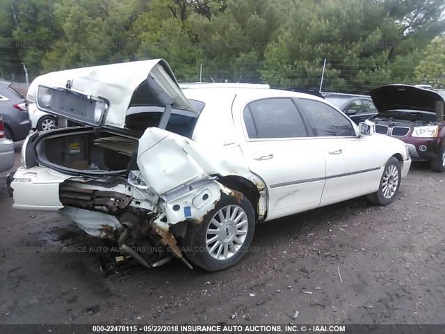 1LNHM81W83Y674651 - 2003 LINCOLN TOWN CAR EXECUTIVE Белый фото 4