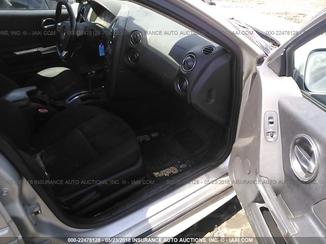 2G2WP552971153508 - 2007 PONTIAC GRAND PRIX SILVER photo 5