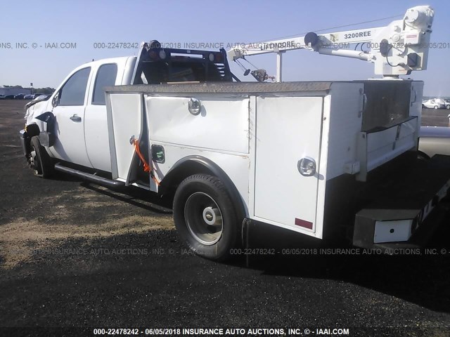 1GC5KZC80DZ134434 - 2013 CHEVROLET SILVERADO K3500 WHITE photo 3