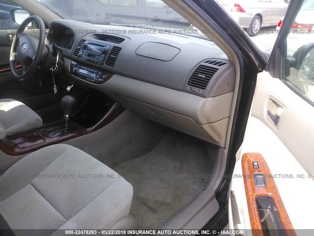 4T1BE32K23U121454 - 2003 TOYOTA CAMRY LE/XLE/SE BLACK photo 5