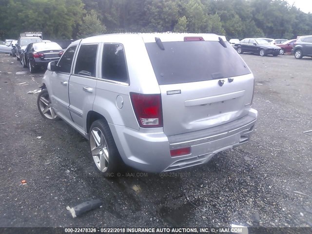 1J8HR78357C502892 - 2007 JEEP GRAND CHEROKEE SRT-8 SILVER photo 3