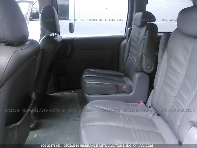 KNDMB233666067785 - 2006 KIA SEDONA EX/LX SILVER photo 8