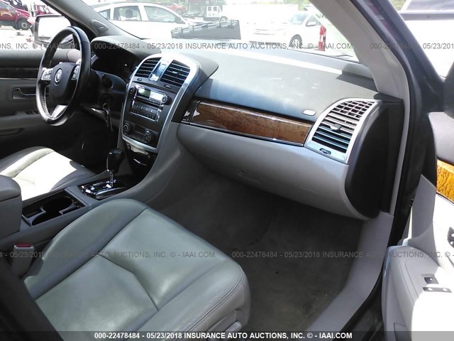 1GYEE637780102596 - 2008 CADILLAC SRX GRAY photo 5