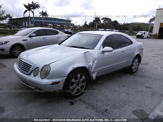 WDBLJ65G7WF025002 - 1998 MERCEDES-BENZ CLK 320 SILVER photo 2