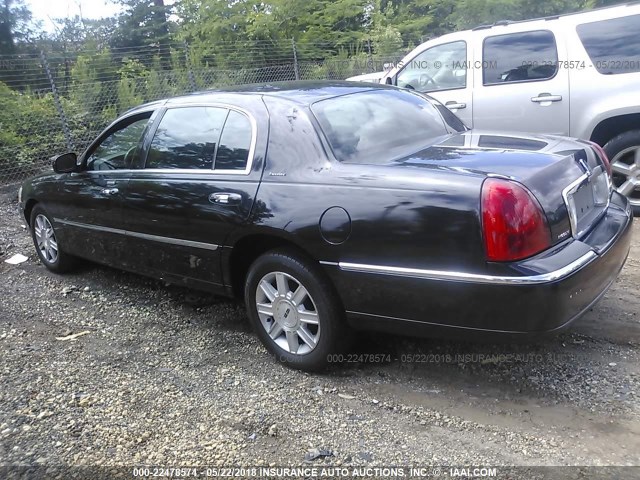 2LNBL8EV3AX620519 - 2010 LINCOLN TOWN CAR EXECUTIVE L BLACK photo 3