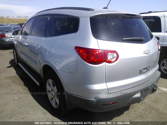 1GNLRGED0AS156074 - 2010 CHEVROLET TRAVERSE LT SILVER photo 3