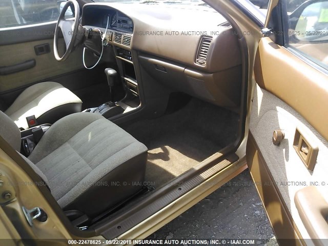 JT2AE94K2L3407514 - 1990 TOYOTA COROLLA DLX GOLD photo 5