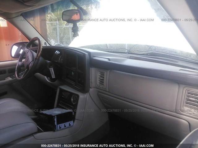 1GYEC63T33R279072 - 2003 CADILLAC ESCALADE LUXURY თეთრი ფოტო 5