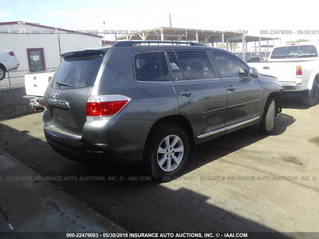 5TDZK3EH7DS127302 - 2013 TOYOTA HIGHLANDER PLUS/SE GRAY photo 4