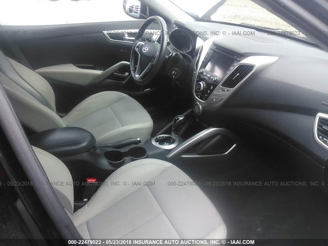 KMHTC6AD6DU093416 - 2013 HYUNDAI VELOSTER BLACK photo 5