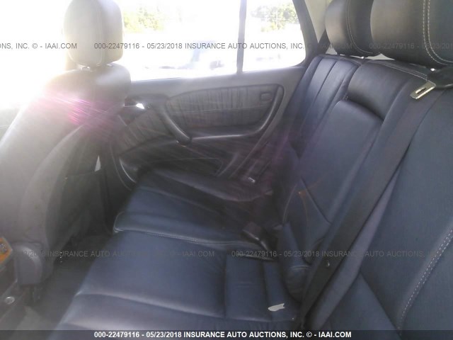 4JGAB57E44A463395 - 2004 MERCEDES-BENZ ML 350 SILVER photo 8