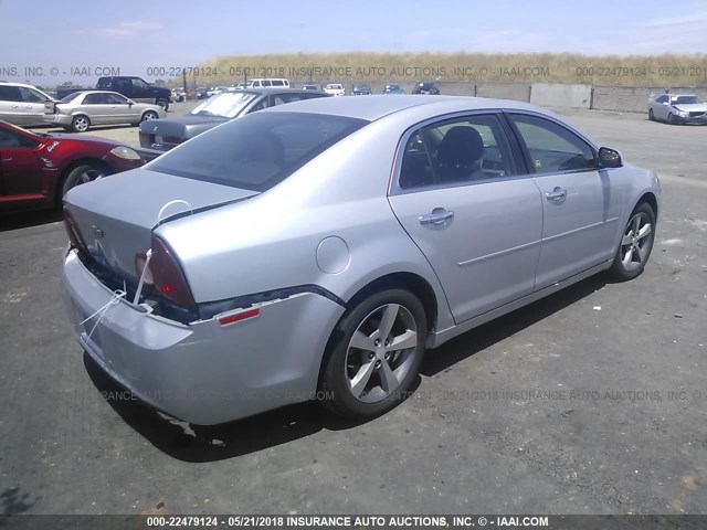 1G1ZC5E03CF326941 - 2012 CHEVROLET MALIBU 1LT 银色 照片 4