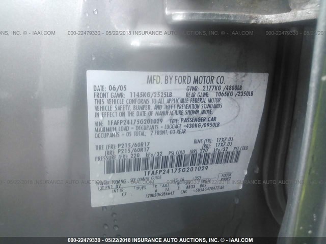 1FAFP24175G201029 - 2005 FORD FIVE HUNDRED SEL GREEN photo 9