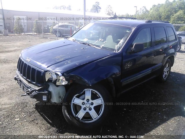 1J8GR48K35C637450 - 2005 JEEP GRAND CHEROKEE LAREDO/COLUMBIA/FREEDOM BLUE photo 2