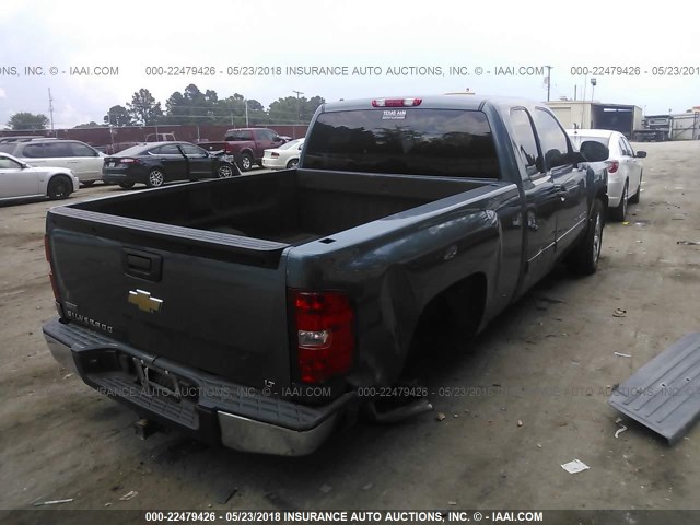 1GCSCSE05AZ229470 - 2010 CHEVROLET SILVERADO C1500 LT Light Blue photo 4