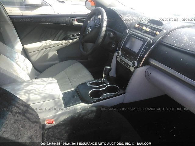 4T4BF1FK1DR274684 - 2013 TOYOTA CAMRY L/SE/LE/XLE 黑色 照片 5