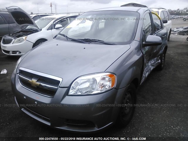 KL1TD5DEXAB107400 - 2010 CHEVROLET AVEO LS/LT GRAY photo 2