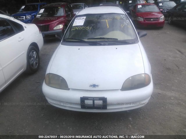 2C1MR522XW6707185 - 1998 CHEVROLET METRO LSI WHITE photo 6