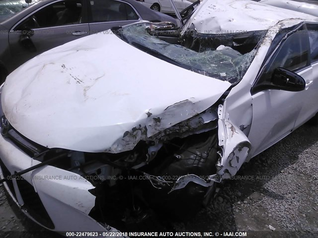 4T1BF1FK9HU287814 - 2017 TOYOTA CAMRY LE/XLE/SE/XSE WHITE photo 6