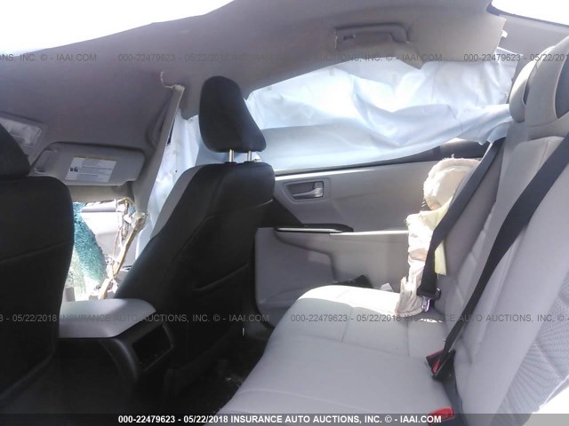 4T1BF1FK9HU287814 - 2017 TOYOTA CAMRY LE/XLE/SE/XSE WHITE photo 8