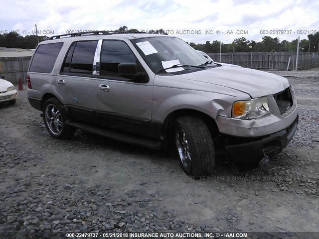 1FMPU15595LA46151 - 2005 FORD EXPEDITION XLT SILVER photo 1