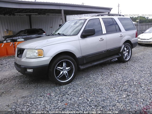 1FMPU15595LA46151 - 2005 FORD EXPEDITION XLT SILVER photo 2