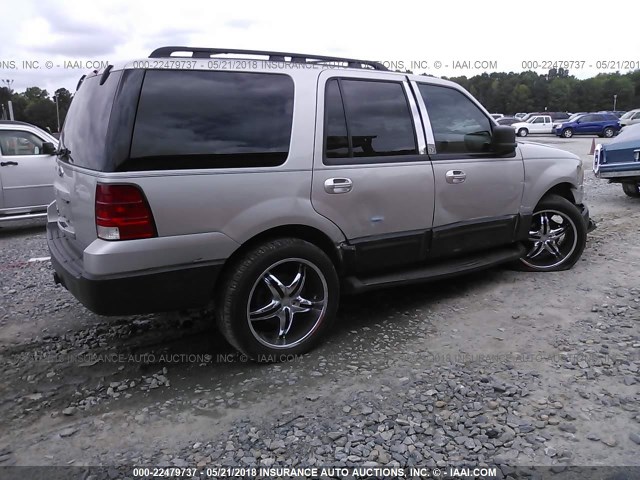 1FMPU15595LA46151 - 2005 FORD EXPEDITION XLT SILVER photo 4
