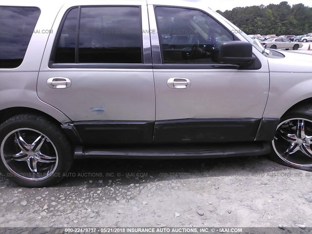 1FMPU15595LA46151 - 2005 FORD EXPEDITION XLT SILVER photo 6