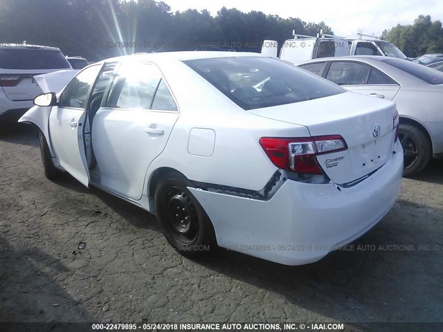 4T1BF1FK6DU644828 - 2013 TOYOTA CAMRY L/SE/LE/XLE 白色 照片 3