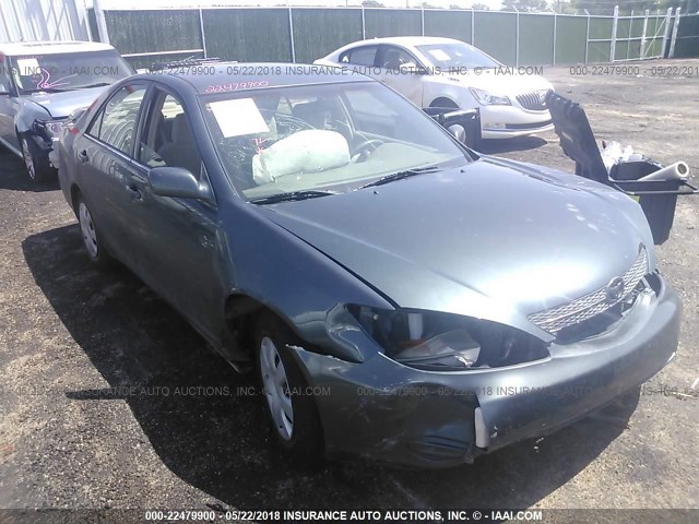 4T1BE32KX2U568323 - 2002 TOYOTA CAMRY LE/XLE/SE 灰色 照片 1